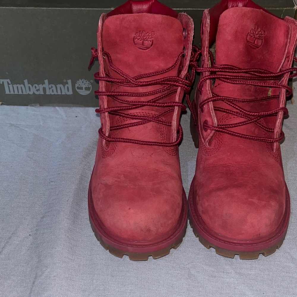 Kids size 3 Timberland premium 6 in Lace-Up waterproof winter Boots- nubuck